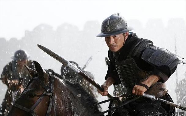 三国之见龙卸甲：老年赵云为何死战？带你揭秘英雄的悲壮与孤独