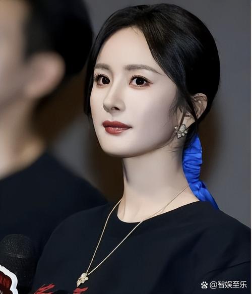 滨崎爱：不靠流量的实力派女演员，用眼神演戏的她为何让人着迷